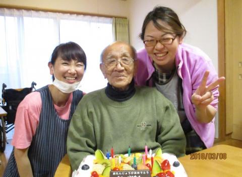 全力で祝い、楽しみ、笑う!それが百葉の会の誕生日!