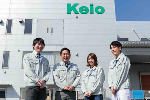 当社先輩社員(背景亰王CF)